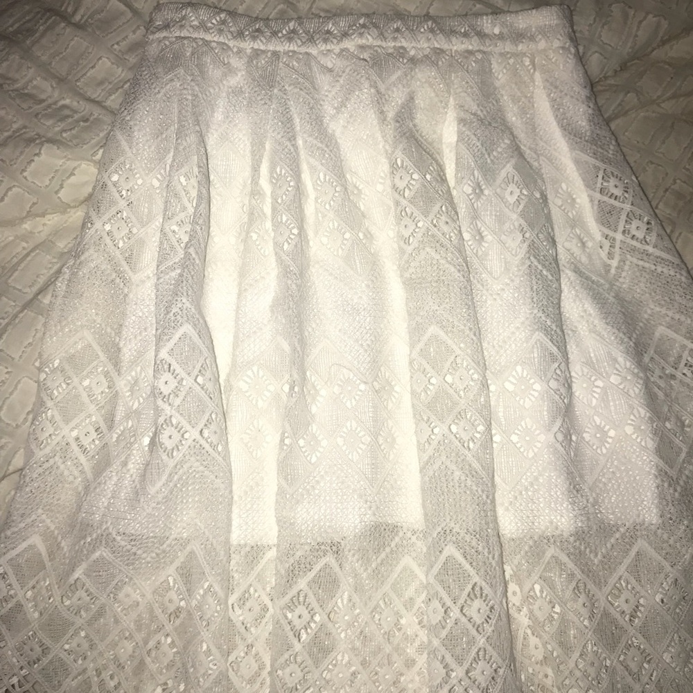 Esley white midi skirt